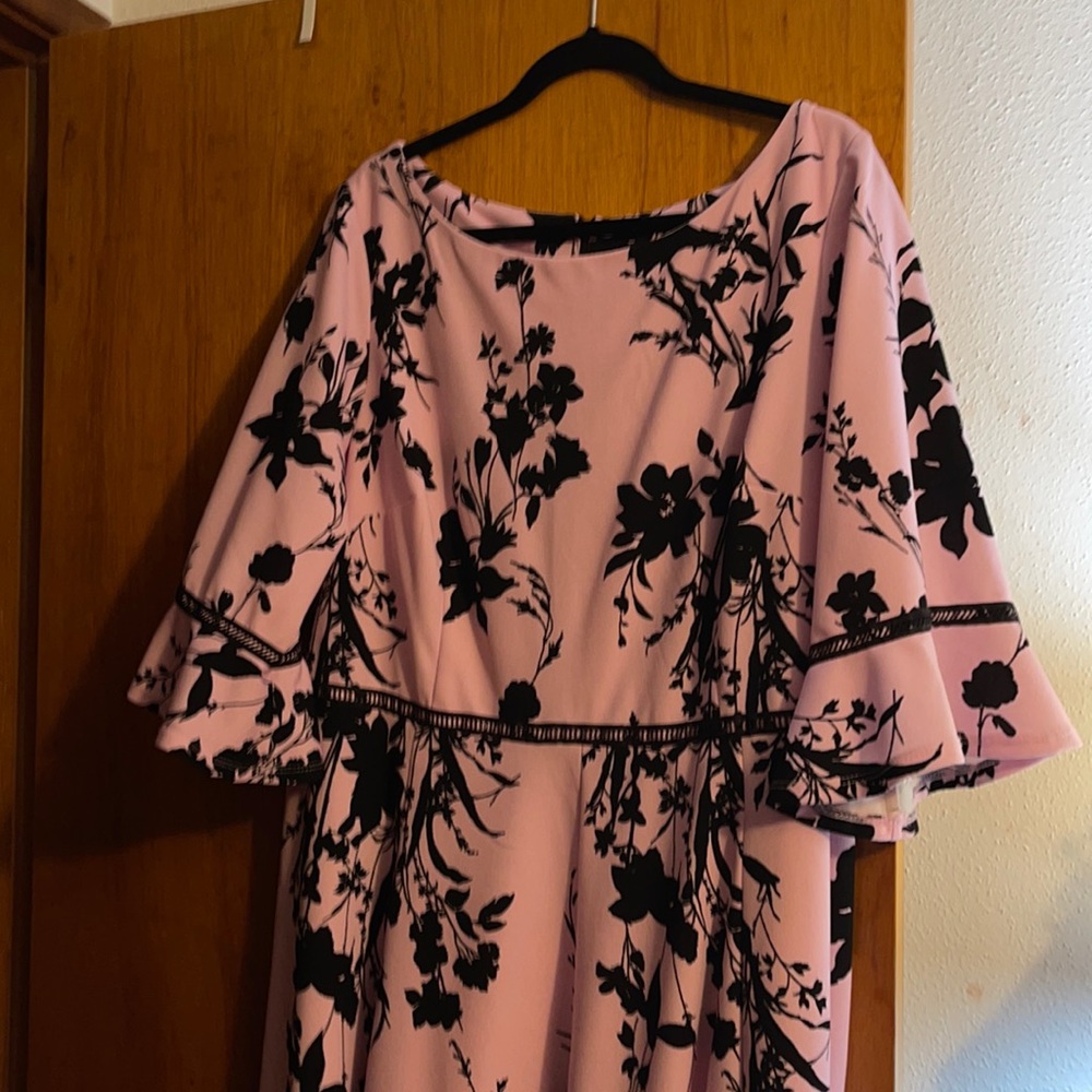 Lane Bryant 18/20 pink and black dress
